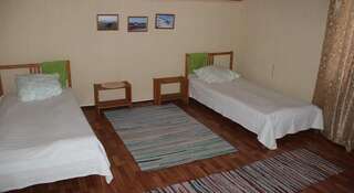 Гостиница Мотель Маныч-Гудило Дивное Двухместный номер с 2 отдельными кроватями и собственной ванной комнатой-2